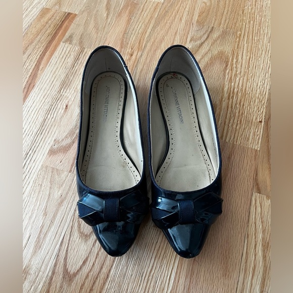 Adrienne Vittadini Women’s Black Pointed Toe Flats Size 9 - Picture 1 of 6
